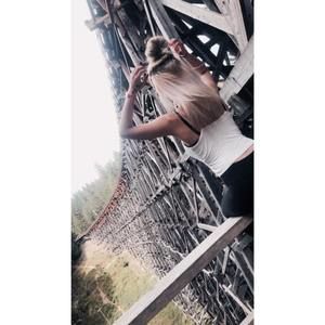 Meet your Posher, Skylar